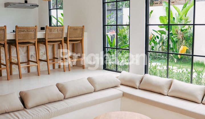 Living In The Tropical Villa With 3 Bedrooms In Balangan