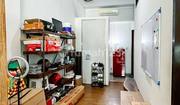 3-Story Shop House Premium Location in Renon Denpasar