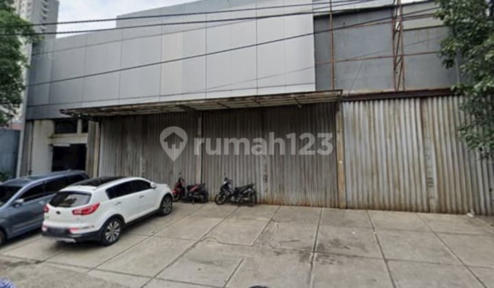 Showroom Gunung Sahari 2.288M² Seberang Hotel Grand Platinum