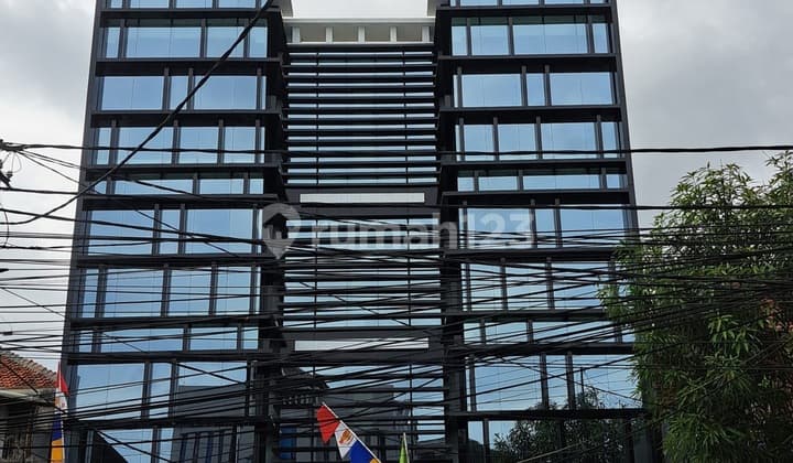 New Utan Kayu Building 4 Floors @220m² Facing North