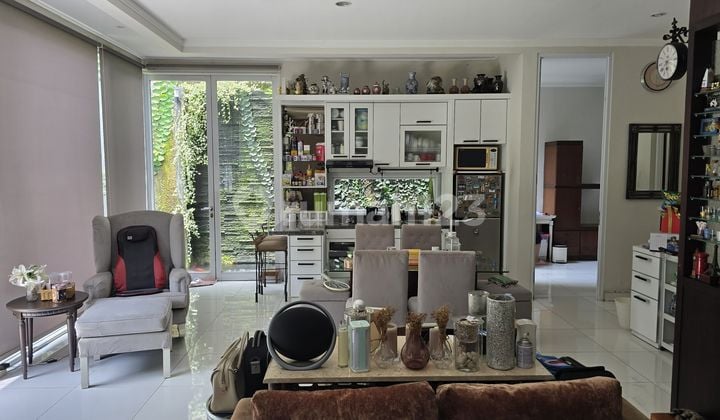 Minimalist House in the Elite Area of Bintaro Sector 9