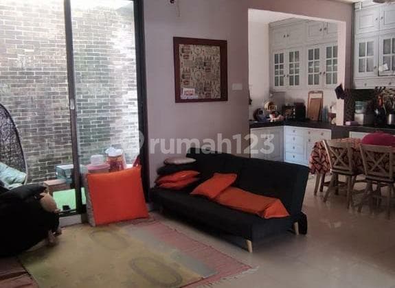Dijual Rumah Semi Furnish Bebas Banjir di area Pondok Ranji - Ciputat