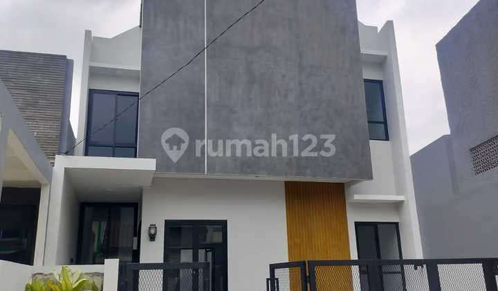 Modern Minimalist 2-Story House Ready for Occupancy in Bintaro Sector 3A