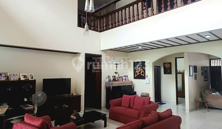 Rumah Luas Strategis Siap Huni Bintaro Jakarta Selatan