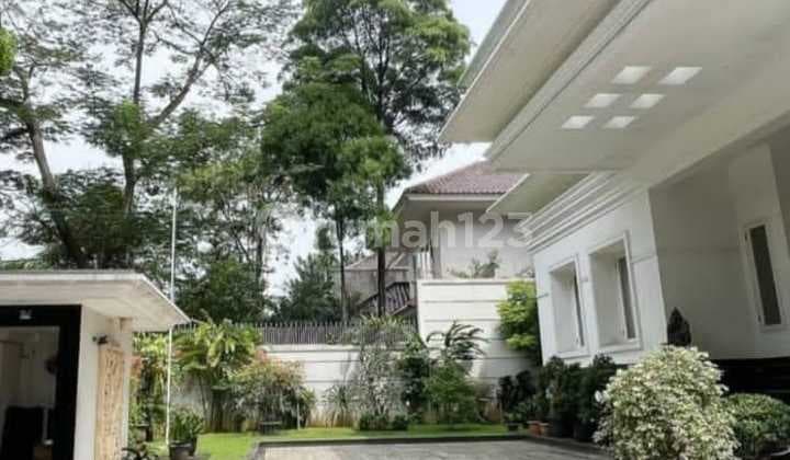 Rumah Mewah Eropa Classic Kebayoran Baru Strategis