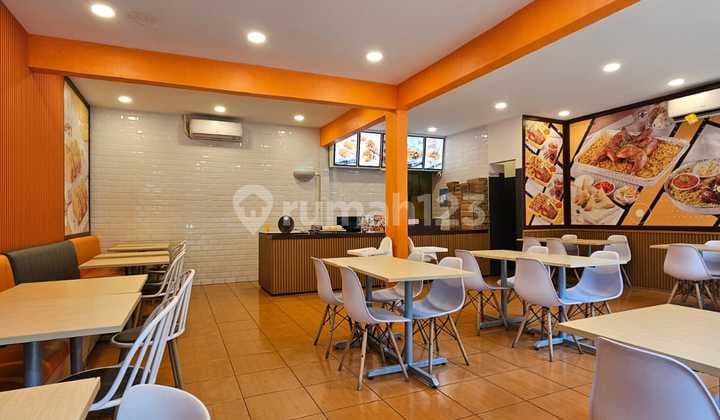 Bangunan Pinggir Jalan Ramai Strategis Di Jakarta Selatan Bintaro