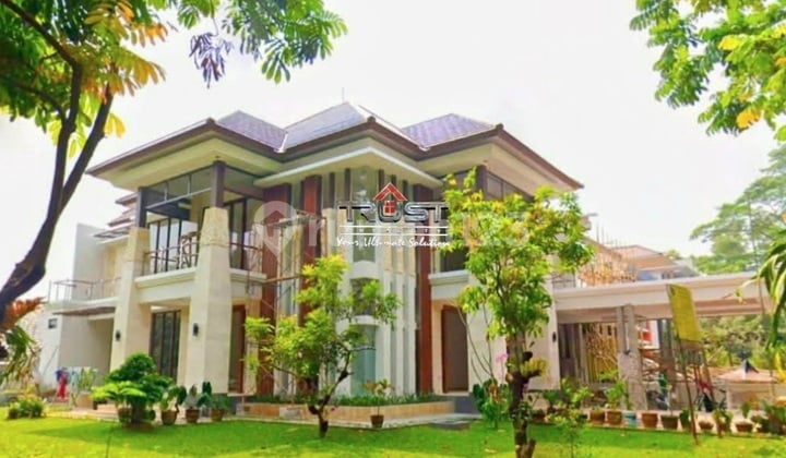 Rumah Mewah Dalam Cluster Elite Lokasi Strategis Jakarta Selatan