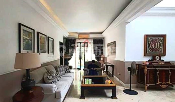 Rumah Cluster Elite Bintaro Sektor 7 Hook dengan Kolam Renang