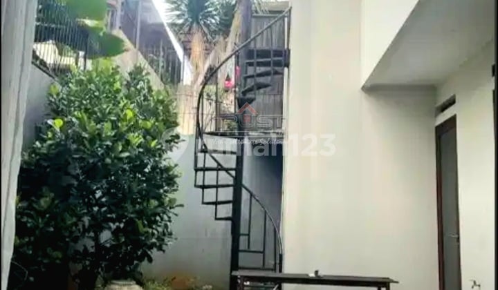 Rumah Dekat Tol Stasiun Di Cluster Bintaro Jaya Tangerang Selatan