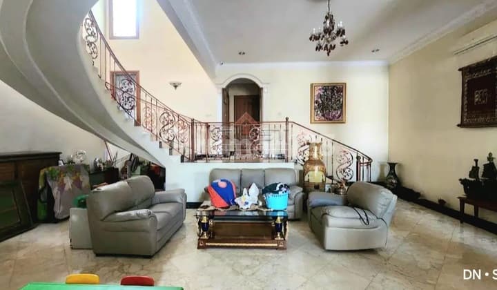 Luxury House for Sale Cheap Near MRT South Jakarta