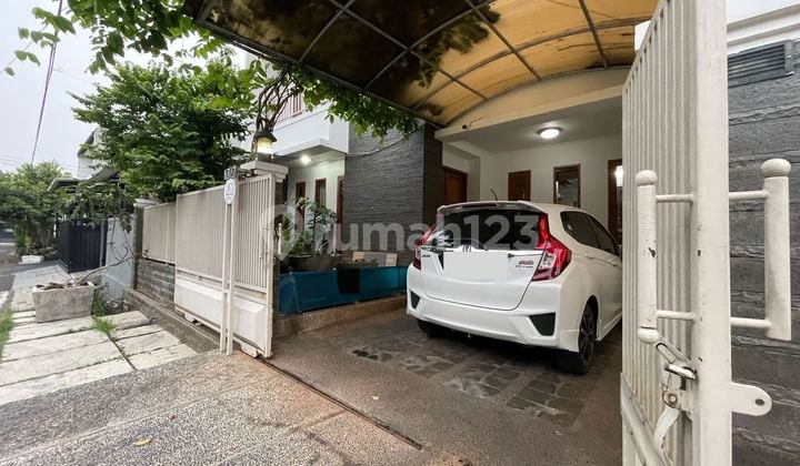 Rumah 2 Lantai Terawat Nyaman Siap Huni Sektor 2 di Bintaro