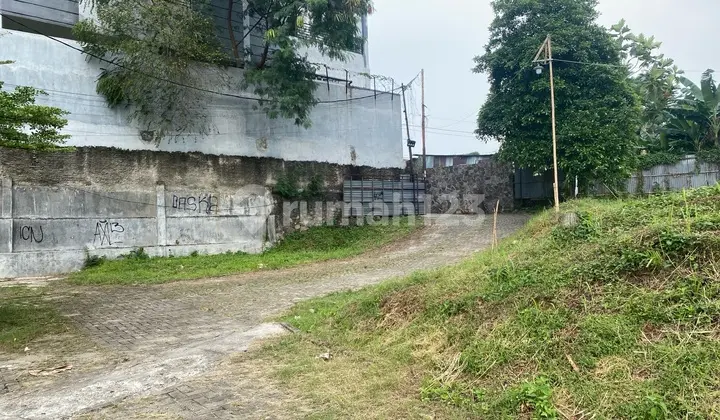 Flat Land Ready to Build Sandwiched Between Sec 3 & 4