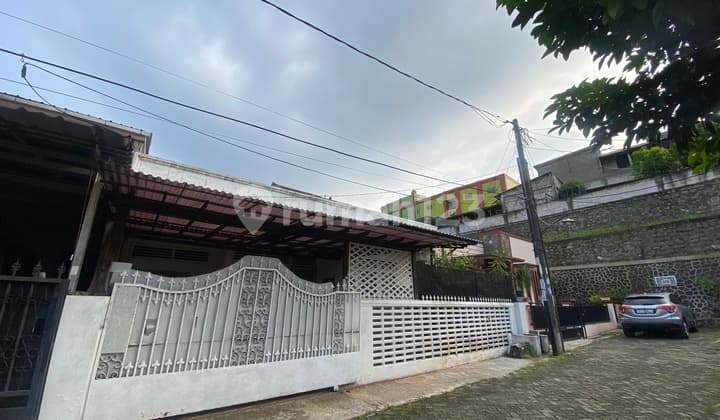 Rumah Fullfurnish Siap Huni Di Komp Jurangmanggu Permai