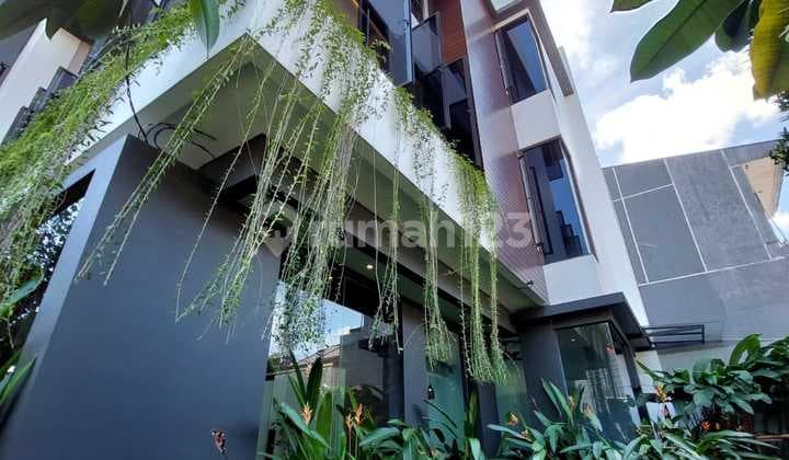 Rumah Baru Tropical Resort Design 3 Lt+rootop Siap Huni Shm Di Pejaten