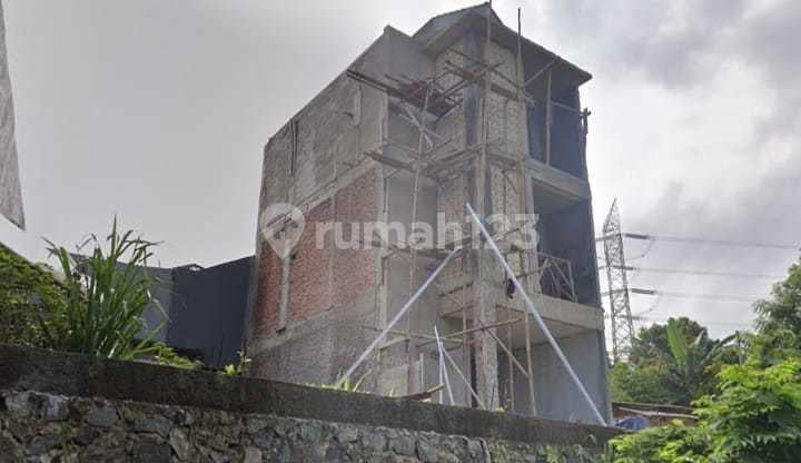 Lahan Datar Bangunan Mangrak Harga di Bwh NJOP Dilimo Depok