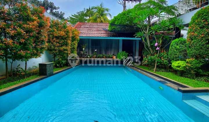 Rumah Bagus Model Minimalis Private Pool 2 Lantai Siap Huni di Sektor 3A - Bintaro