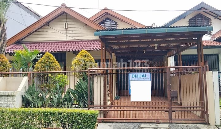 For Immediate Sale, Cheap, Spacious, House in Bintaro Jaya Sector 2