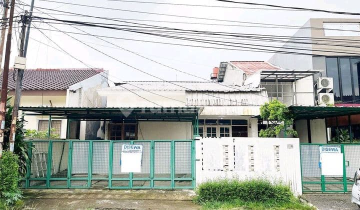 Disewakan Rumah, bisa untuk Usaha, di Jalan Raya Bintaro Sektor 2