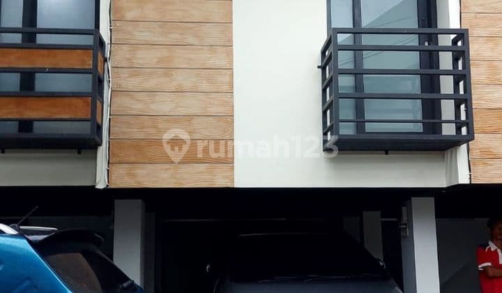 Dijual rumah mungil, dekat kampus UPJ, sts Jurang Mangu, BXC, cocok untuk keluarga muda
