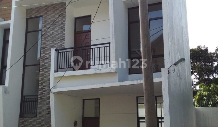 Rumah Minimalis Dalam Komplek di Gegerkalong Bandung