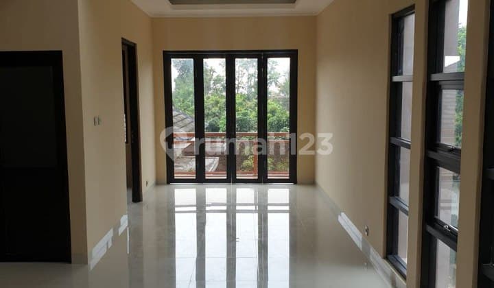 RUMAH CANTIK MINIMALIS DI CIKUTRA DEKAT GASIBU KOTA BANDUNG