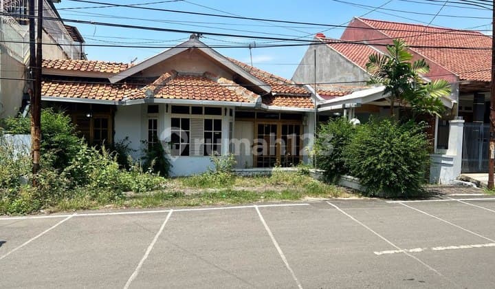 CEPAT RUMAH HITUNG TANAH DI MARGAHAYU KOTA BANDUNG