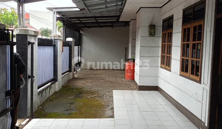 Rumah, 1 Lantai, bisa untuk Kantor di Turangga Buah Batu Bandung