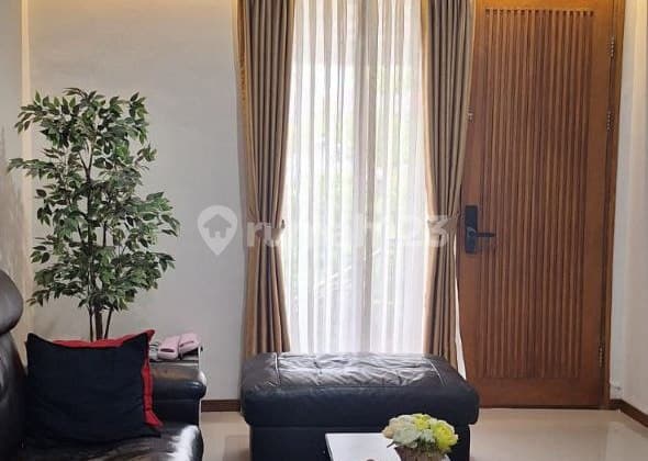 Rumah Cantik Dalam Komplek Di Awiligar Dekat Gasibu Bandung