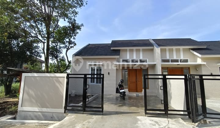 Rumah Baru Minimalis Dalam Komplek Di Ujung Berung Kota Bandung