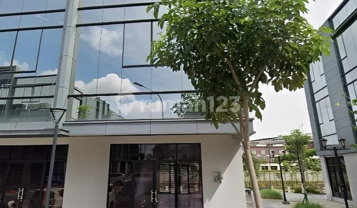 Jarang Ada! Ruko Osaka PIK 2 Hoek 5x15 Hadap 2 Muka View Danau