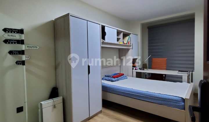 Dijual cepat rumah bagus 4 lantai di Pondok Indah