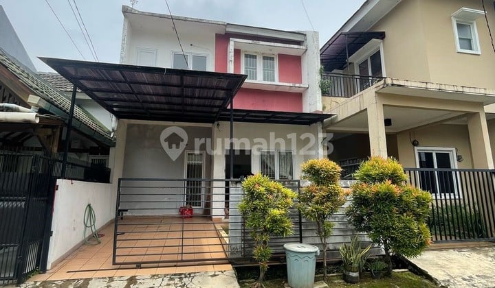 Dijual cepat rumah bagus 2 lantai di Komplek BSD