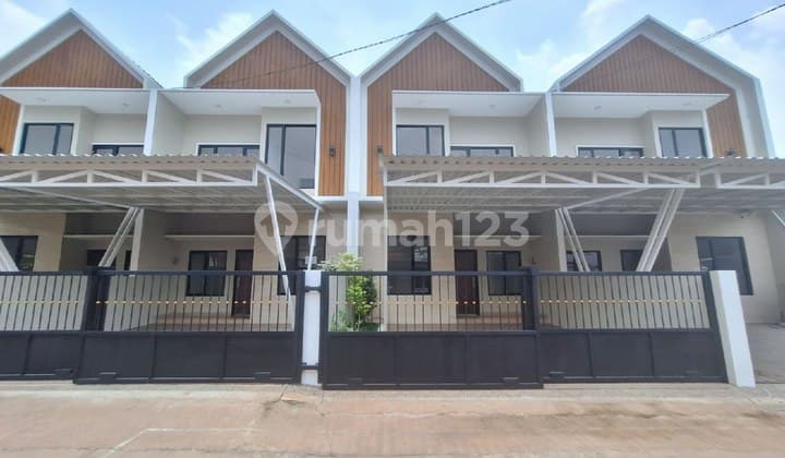 Rumah Baru 2 Lantai Canopi Siap Huni Dekat Ke Tol Jatiasih