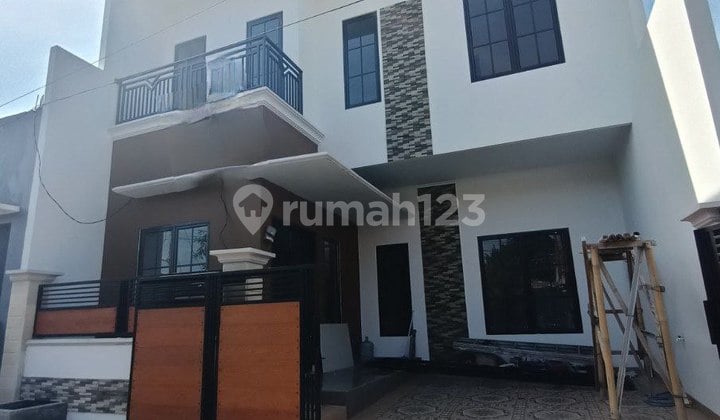 Rumah Baru 2 Lantai Dalam Komplek Kodau Jatimekar Bekasi