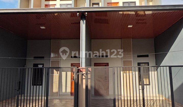 Rumah Baru 2 Lantai Siap Huni 5 Menit Stasiun Bekasi