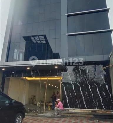 Gedung 4,5 lantai siap pakai pusat Bisnis Jakarta Timur
