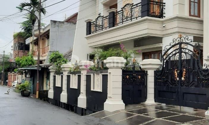 Dijual Rumah Mewah Full Furnished Rawamangun Jakarta Timur