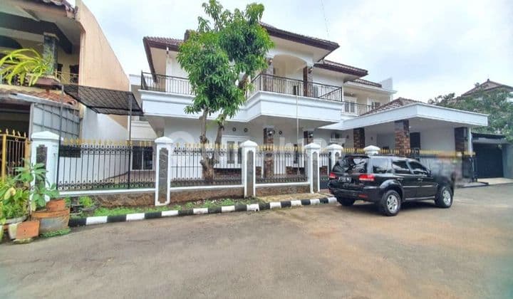 Rumah Mewah Luas Terawat Shm Di Lubang Buaya