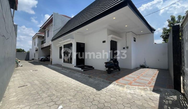 Rumah Baru Siap Huni Dekat LRT City dan Tol Jatiwaringin