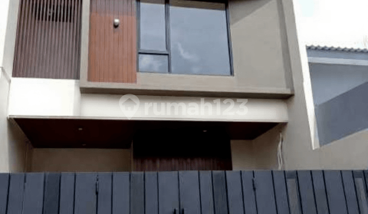 Rumah Baru Modern di Komplek Rawamangun