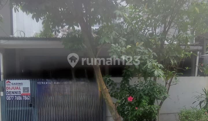 For Sale Old House Behind Mkg Mall, Kelapa Gading with Spacious Land and Tidy, Quiet Environment