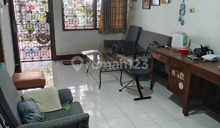 Dijual cepat rumah standard di kelapa molek, Klp Gading