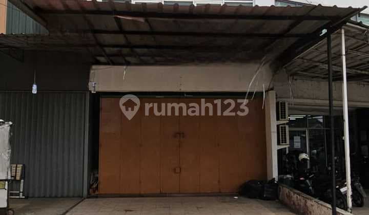 For Sale 4-Story Shophouse Row of 3 on Jalan Raya Serpong Tangsel