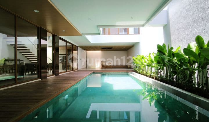 Luxury Villa 4 BR in Canggu