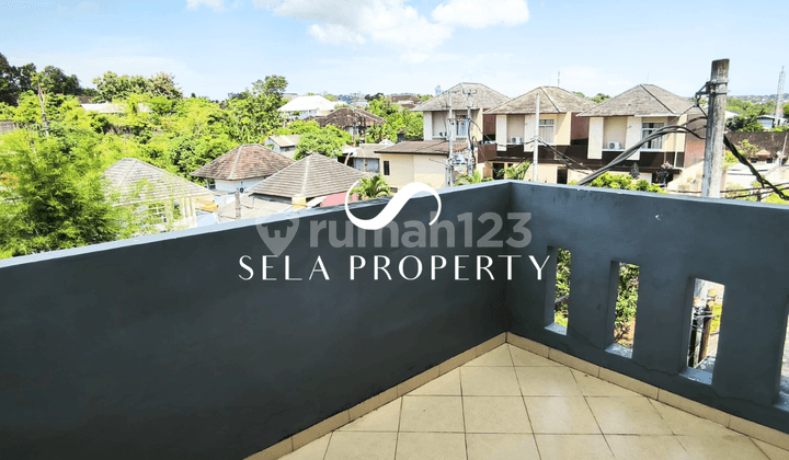 Modern 3 Storey Home in Benoa