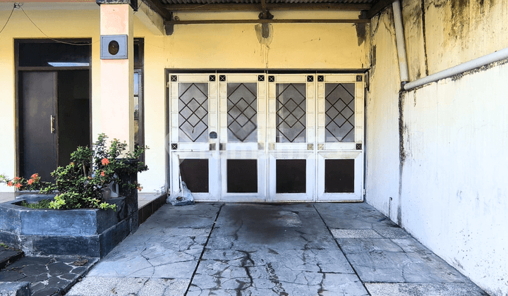 Rumah 4 Kamar Tidur di Denpasar