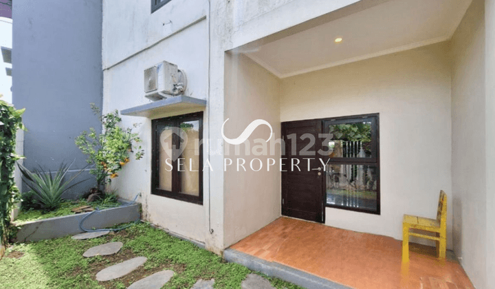 Rumah Bergaya Minimalis Modern di Tumbak Bayuh