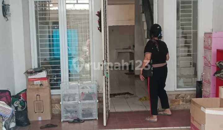 Dijual cepat rumah siap huni di Permata Taman Palem, Jakarta Barat
