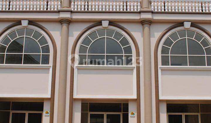 Dijual Ruko 3 Lantai di Green Lake City Kondisi Bagus Rapih Siap Pakai Dijual Ruko 3 Lantai di Green Lake City Kondisi Bagus Rapih Siap Pakai