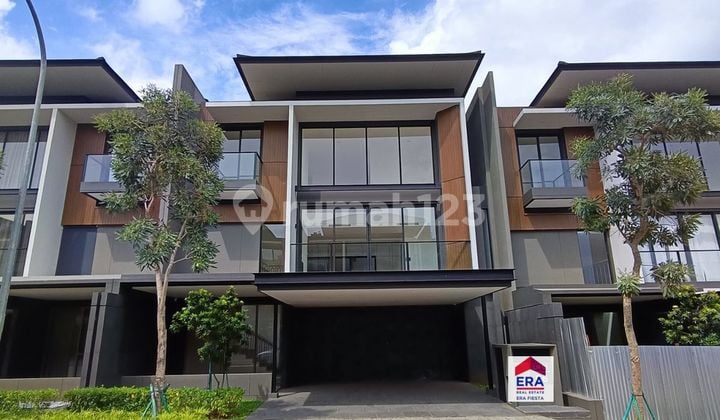 Dijual Cepat Rumah 3 Lantai Dengan Lift di Cluster Exlusive BSD City